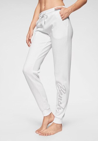 BENCH Regular Trousers in White: front