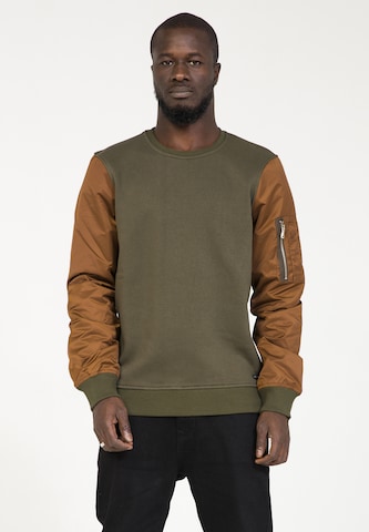 Sweat-shirt PLUS EIGHTEEN en vert : devant