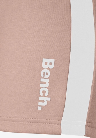 BENCH Slimfit Housut värissä beige