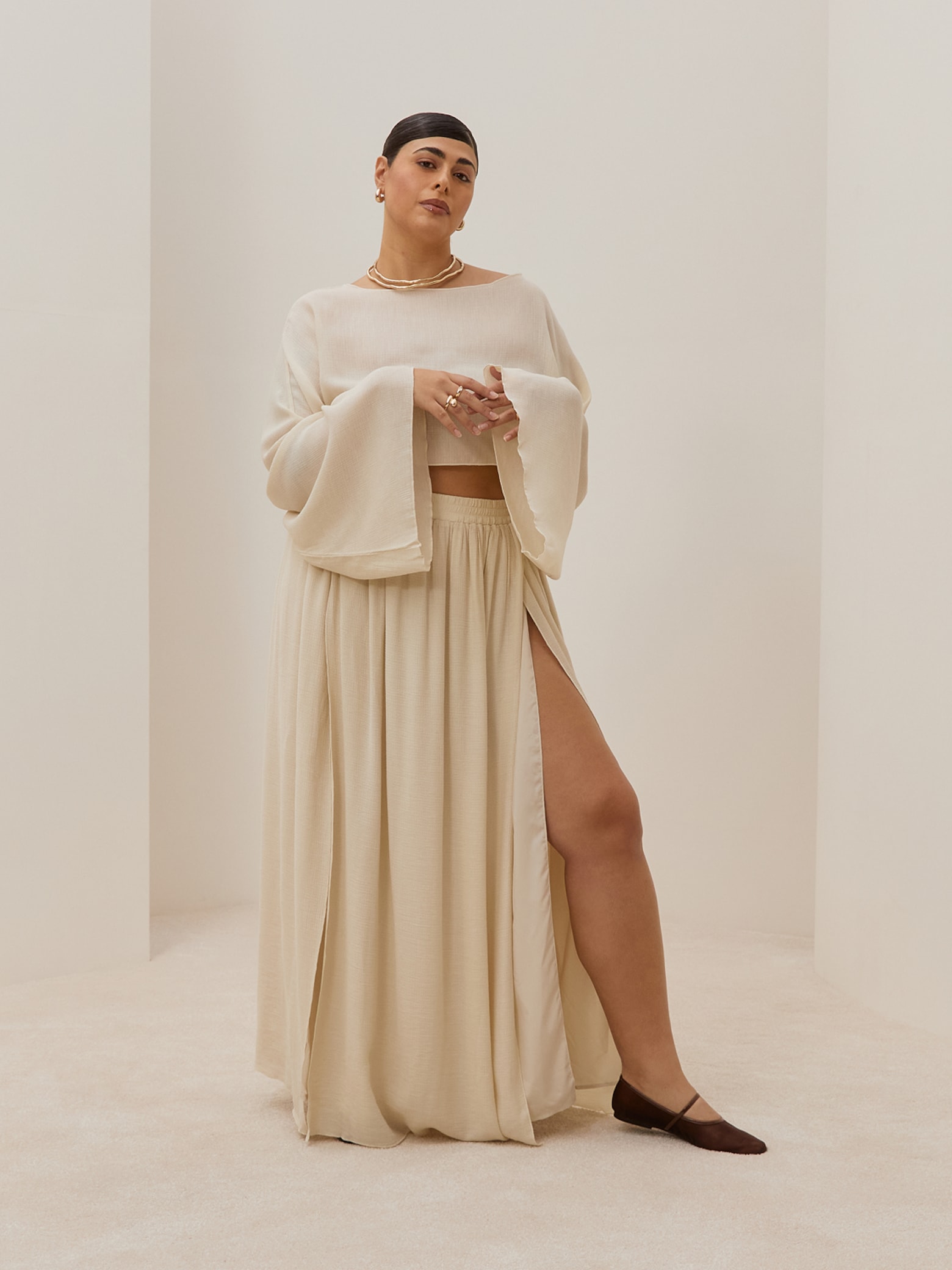 Alexa - Beige Skirt Set Look