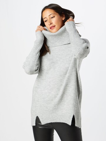 ABOUT YOU - Jersey talla grande 'Franka' en gris: frente