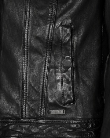 Veste mi-saison 'Jenny' MUSTANG en noir