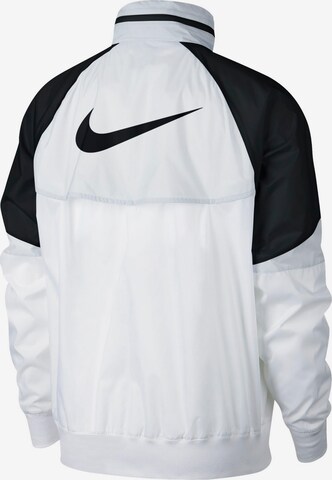 Nike Sportswear Funktionsjacke in Weiß