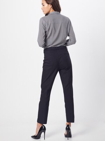 InWear Úzky strih Plisované nohavice 'Zella' - Čierna
