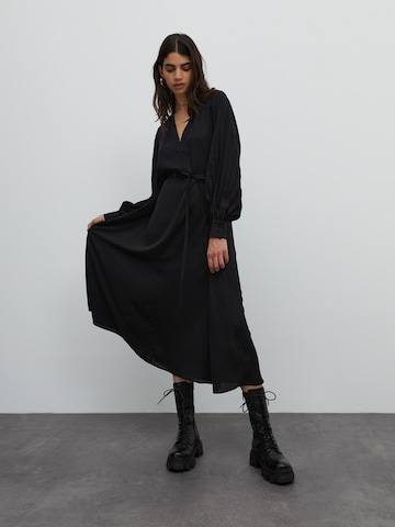 EDITED Kleid 'Valeska' in Schwarz: Vorderseite