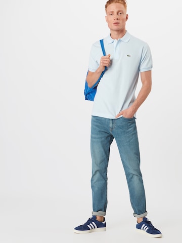 Coupe regular T-Shirt LACOSTE en bleu