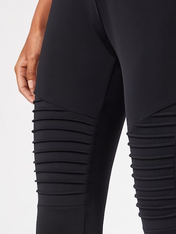 Urban Classics Skinny Leggings in Schwarz