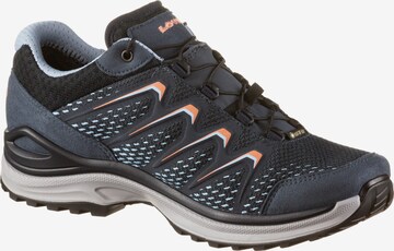 LOWA Outdoorschuhe 'Maddox' in Blau