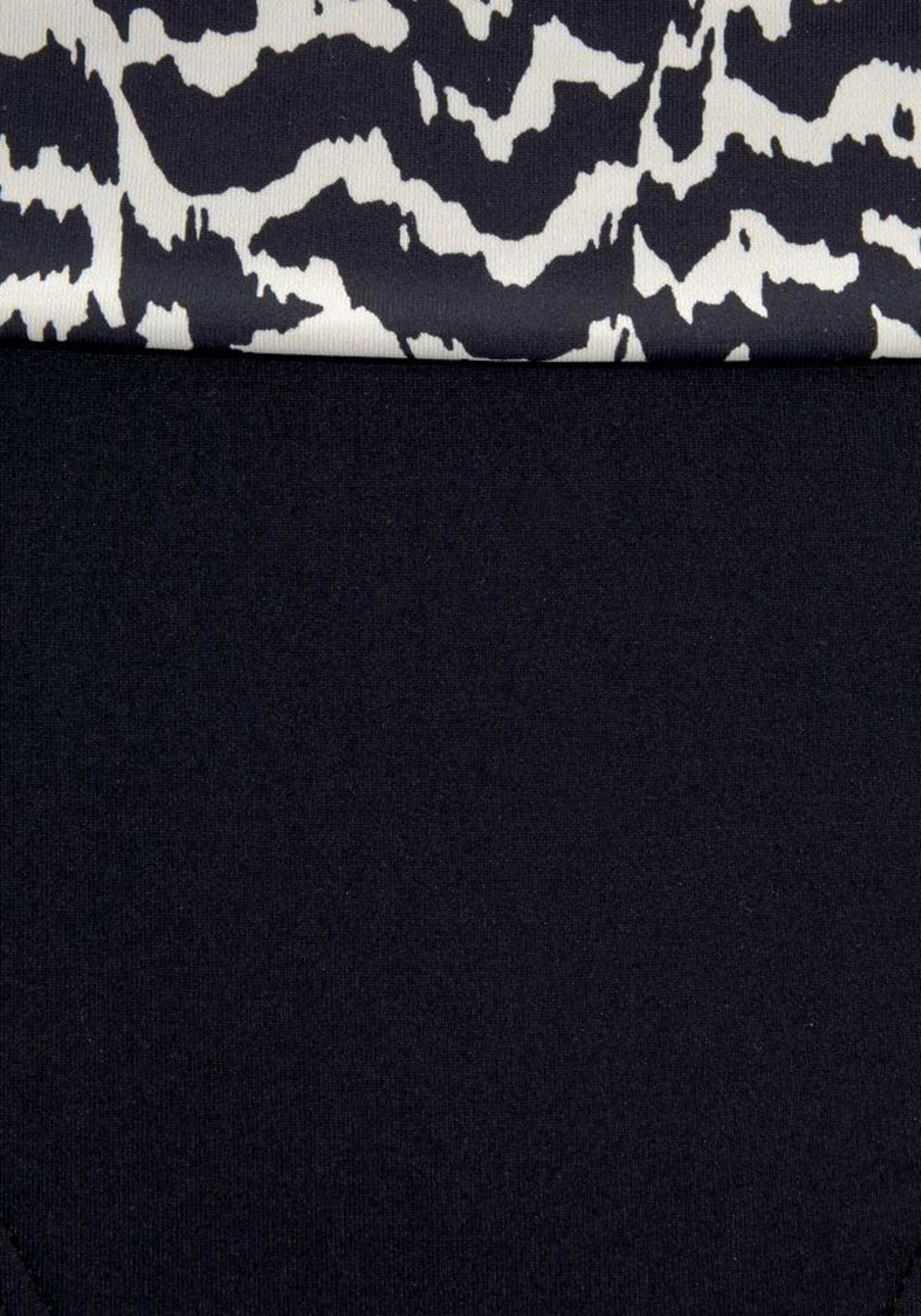 Slip bikini di LASCANA in nero