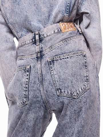 Tapered Jeans con pieghe 'Dua Lipa SUMMER' di Pepe Jeans in blu