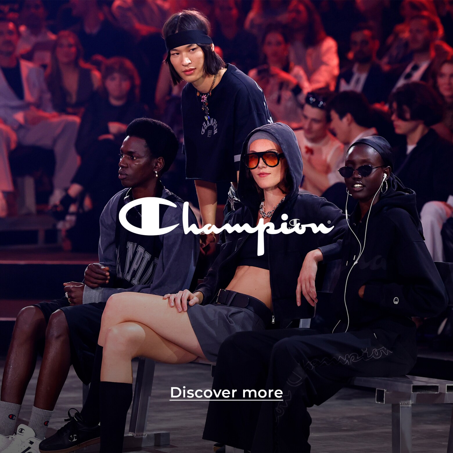 ABOUT YOU Fashion Week Step Into FASHIONMANIA