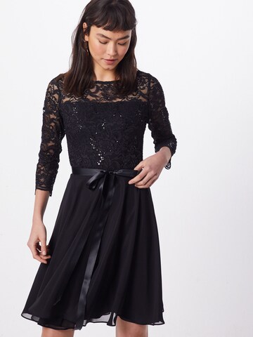 Robe de cocktail SWING en noir : devant