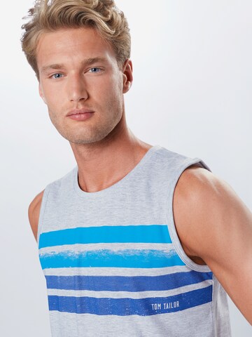 Coupe regular T-Shirt TOM TAILOR en gris