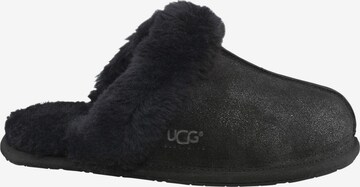 UGG Slipper in Black