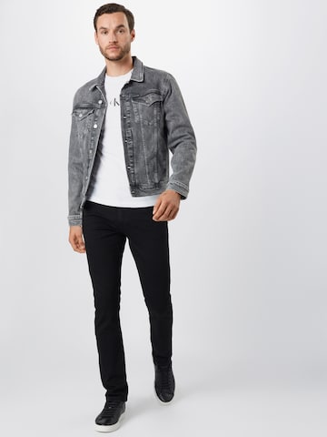 Coupe slim Jean 'CKJ 026 SLIM' Calvin Klein Jeans en noir