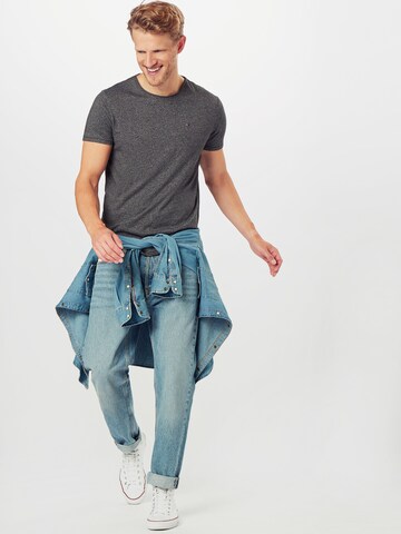 Tommy Jeans Regular fit Majica 'Jaspe' | siva barva