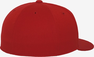 Flexfit Czapka z daszkiem w kolorze czerwony