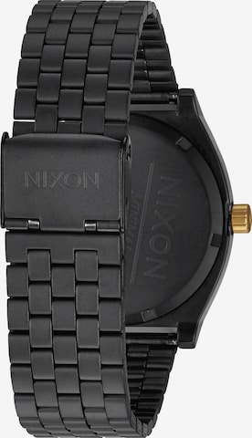 Orologio analogico di Nixon in nero