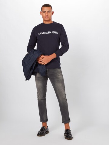 Calvin Klein Jeans Sweatshirt 'Core Institutional' in Blauw