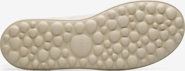 Baskets basses 'Pelotas' CAMPER en beige