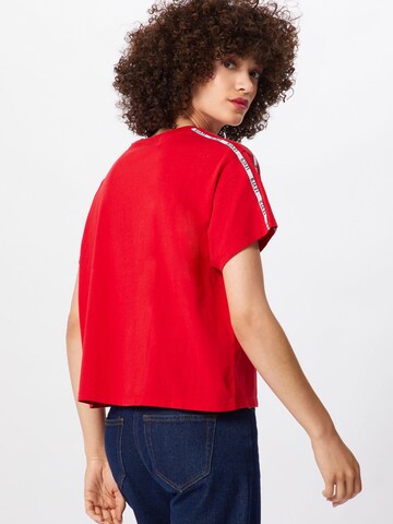 Tricou 'Varsity' de la LEVI'S ® pe roșu: spate