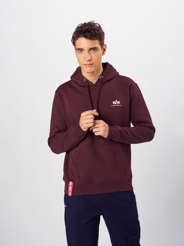 ALPHA INDUSTRIES Regular Fit Sweatshirt i rød: forside