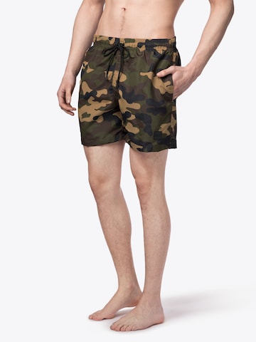 Shorts de bain Urban Classics en vert : devant