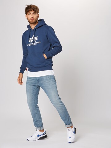 ALPHA INDUSTRIES Sweatshirt in Blauw