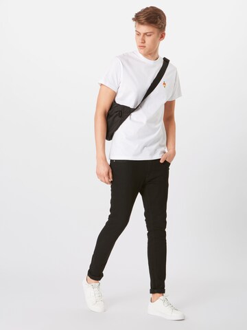 T-Shirt 'Flutscher' Iriedaily en blanc