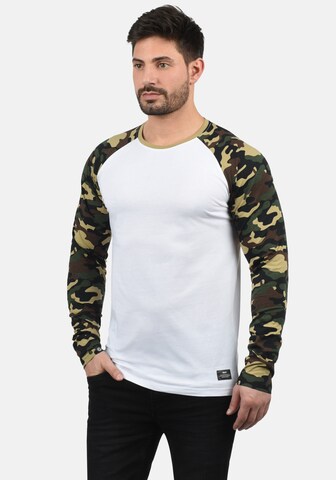 T-Shirt 'Cajus' !Solid en vert : devant