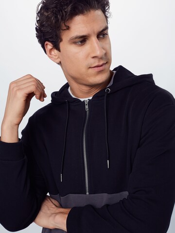 Urban Classics Regular Fit Sweatshirt in Schwarz