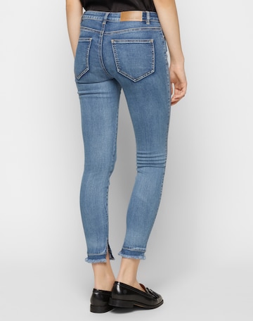 Noisy may Slimfit Farkut ''NMLUCY ZC491'' värissä sininen