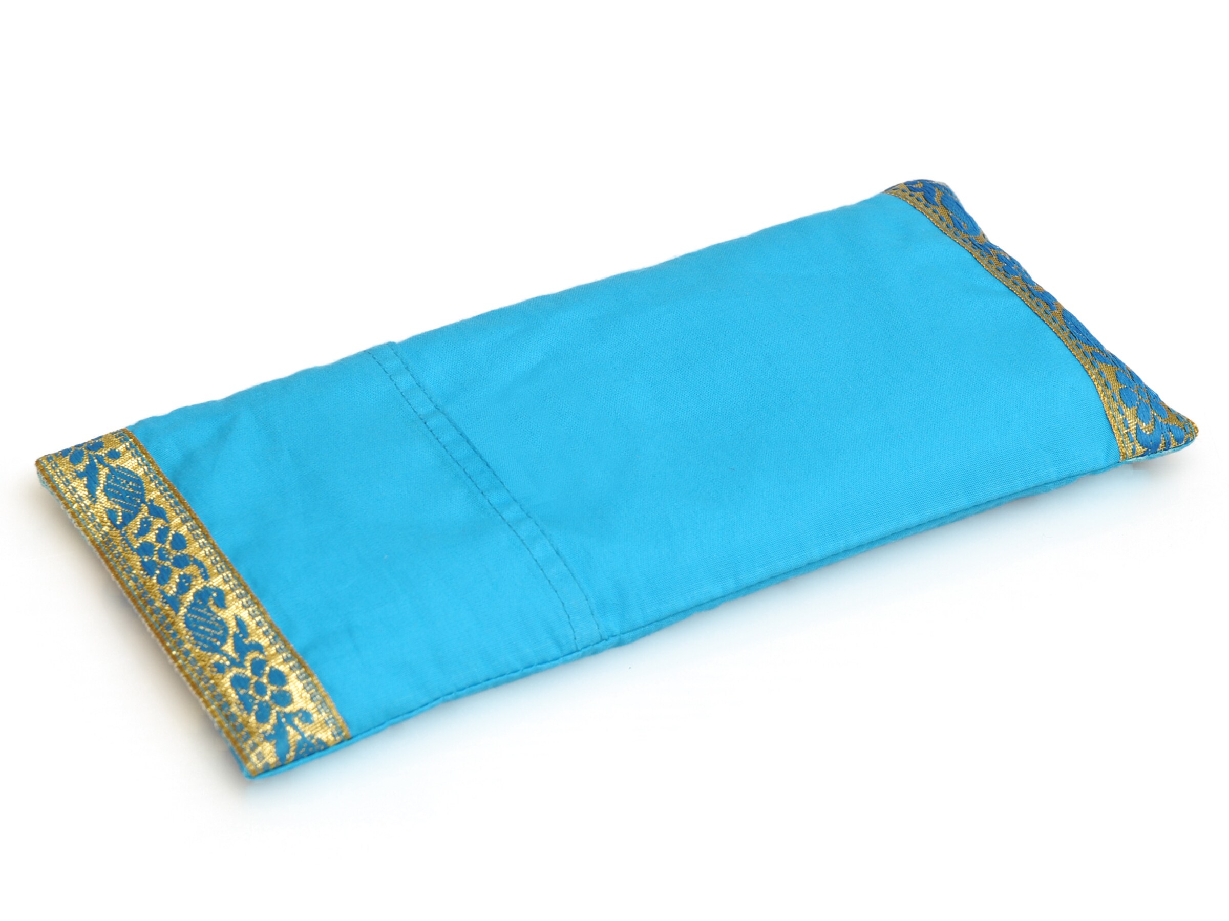 Yogishop Pillow 'Lakshmi's Choice' in Blue: front