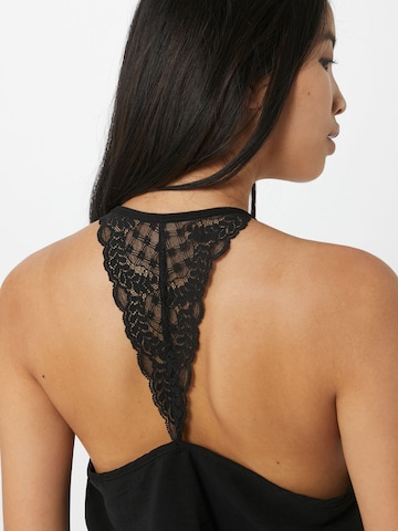 ABOUT YOU Top 'Fatma Top' in Schwarz