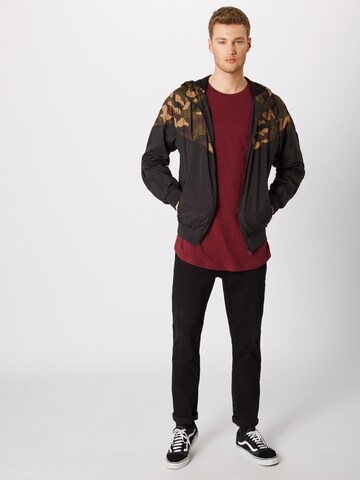 T-Shirt Urban Classics en rouge
