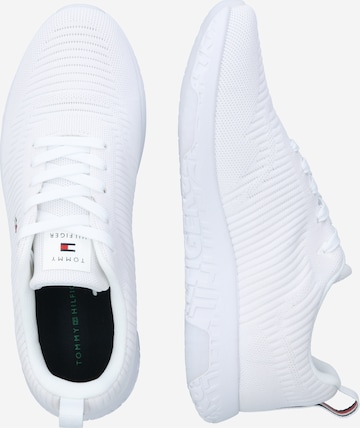 Baskets basses 'Corporate' TOMMY HILFIGER en blanc