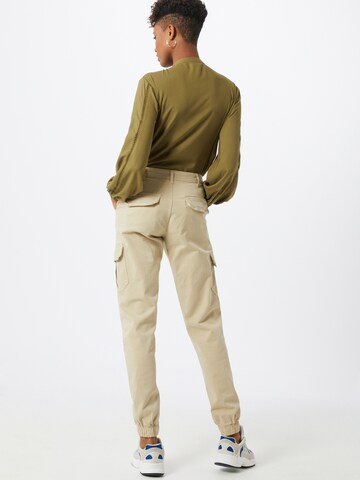 Urban Classics Tapered Cargohose in Beige