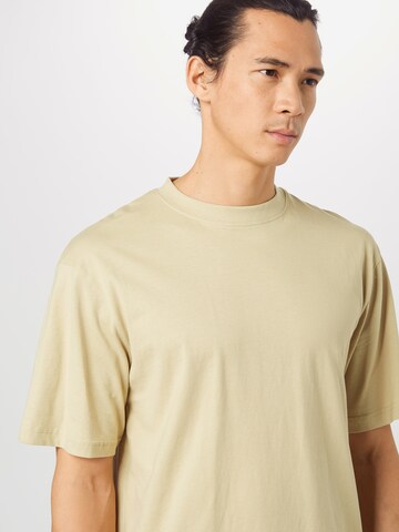 Urban Classics - Camiseta en beige