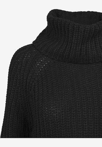 Urban Classics Sweater in Black