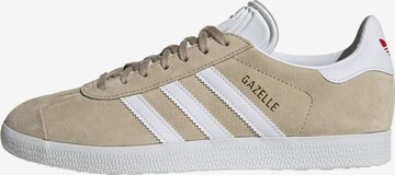 ADIDAS ORIGINALS - Zapatillas deportivas bajas 'Gazelle' en beige: frente