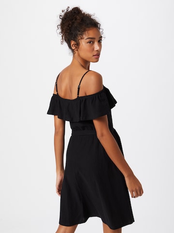 Robe 'Pamela' ABOUT YOU en noir