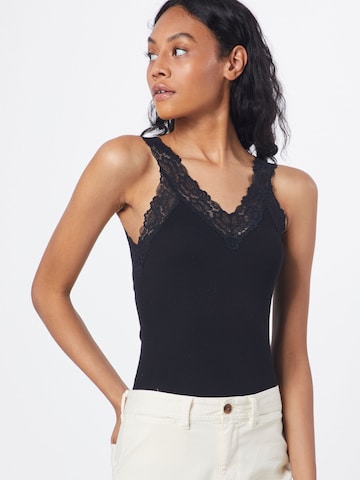 rosemunde Top in Black: front