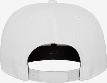 Cappello da baseball di Flexfit in bianco