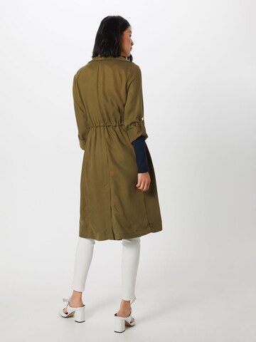 Manteau mi-saison 'Alessia' GUESS en vert : derrière