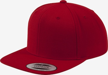 Chapeau Flexfit en rouge : devant