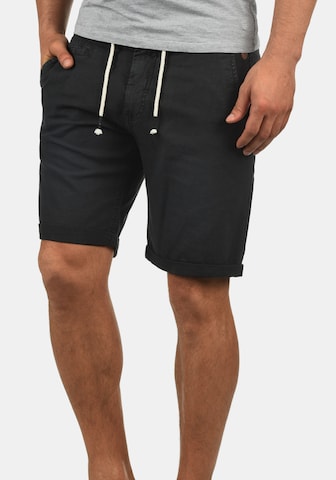 BLEND Regular Shorts 'Lias' in Schwarz: predná strana