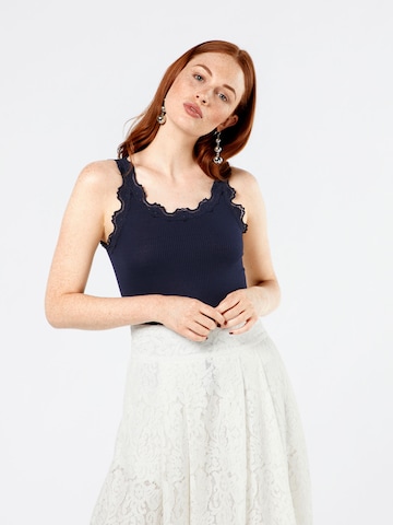 rosemunde Top 'vintage lace' - kék: elől