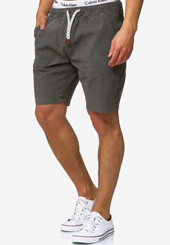 INDICODE JEANS Regular Shorts 'Stoufville' in Grau: predná strana