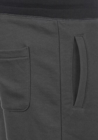 !Solid Regular Broek 'Benni' in Grijs