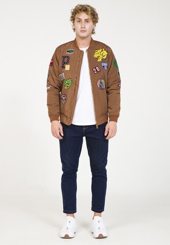 PLUS EIGHTEEN Between-Season Jacket in Brown